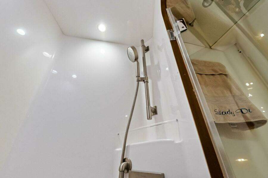 2012 82 Viking Convertible - Lady Di