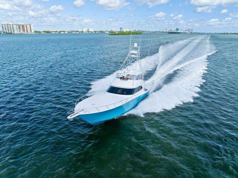 2012 82 Viking Convertible - Lady Di