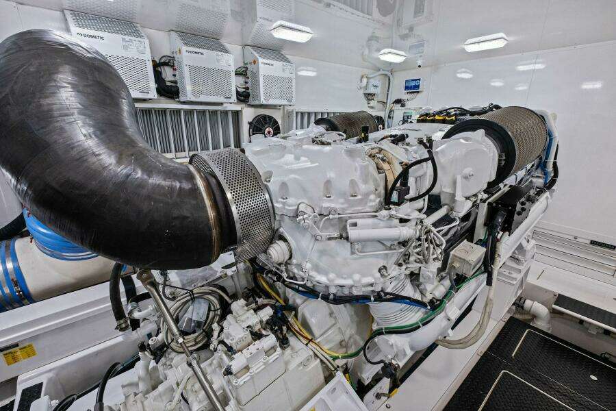 2012 82 Viking Convertible - Lady Di