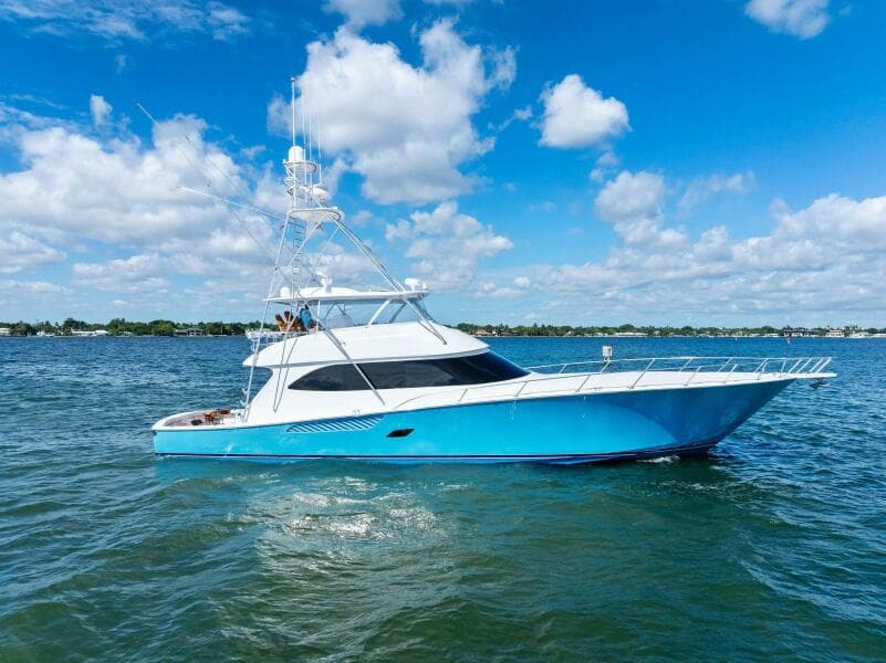 2012 Viking 82 Convertible