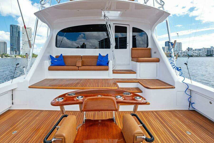 2012 82 Viking Convertible - Lady Di