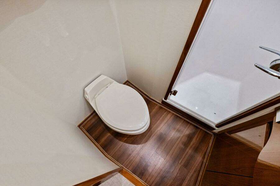 2012 82 Viking Convertible - Lady Di