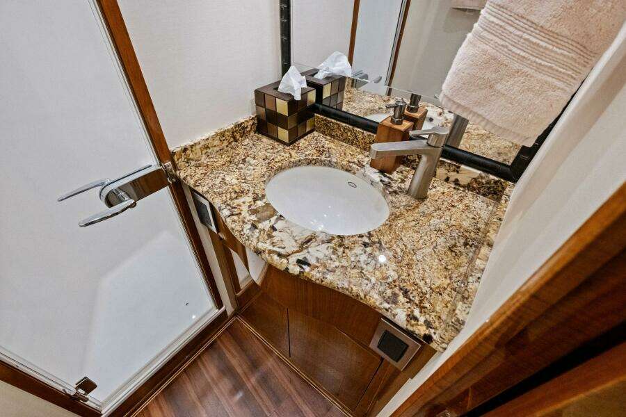 2012 82 Viking Convertible - Lady Di