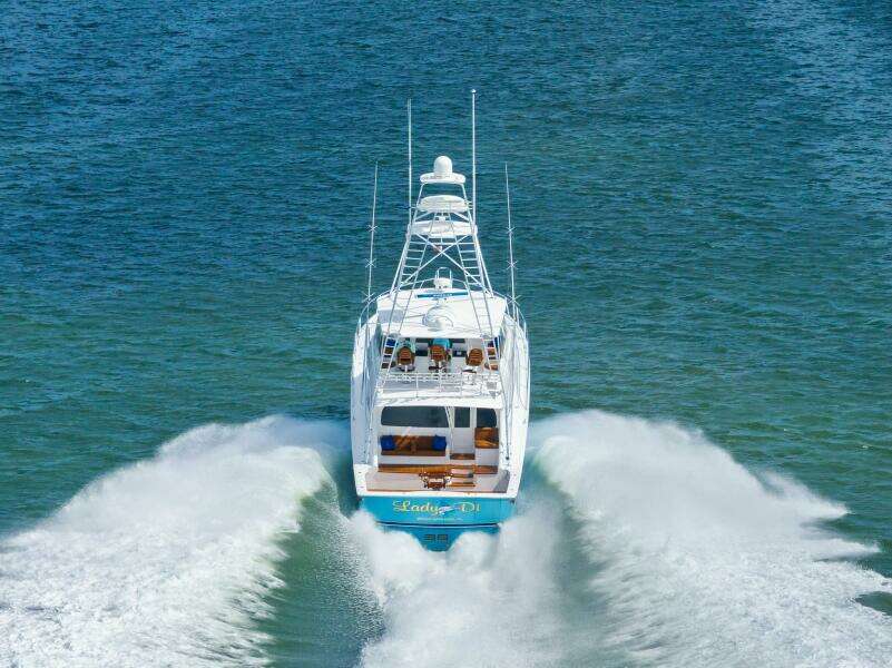 2012 82 Viking Convertible - Lady Di