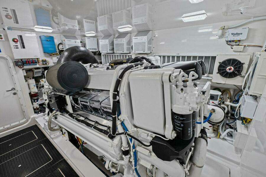 2012 82 Viking Convertible - Lady Di