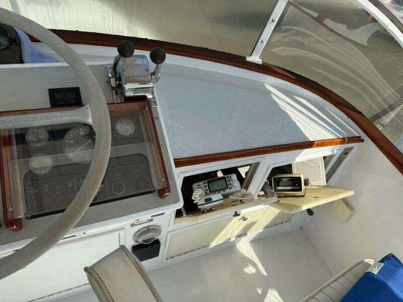 1967 Custom 42’ Flybridge Cruiser
