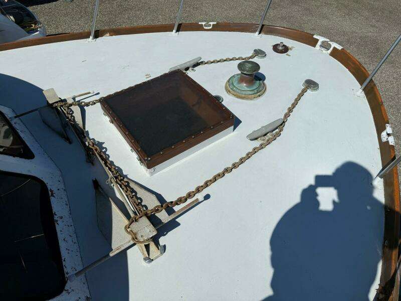 1967 Custom 42’ Flybridge Cruiser