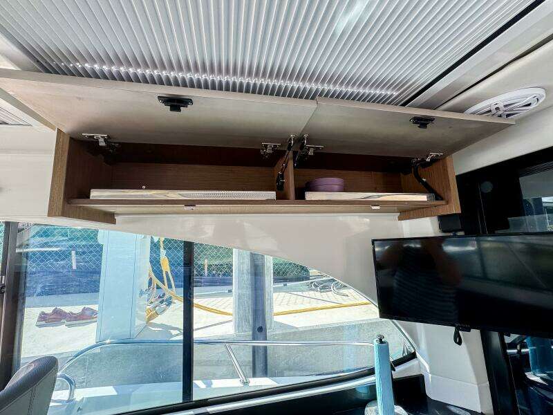 2022 Beneteau Antares 11