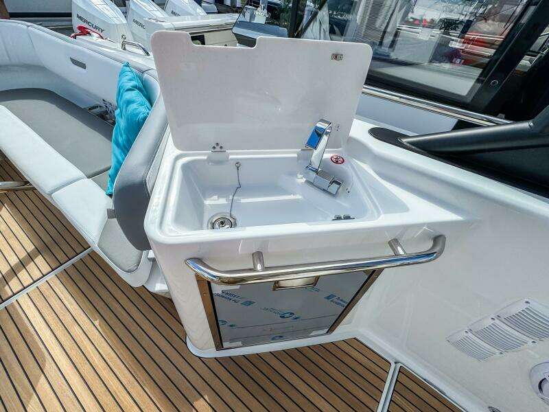 2026 Wellcraft 38 T-Top