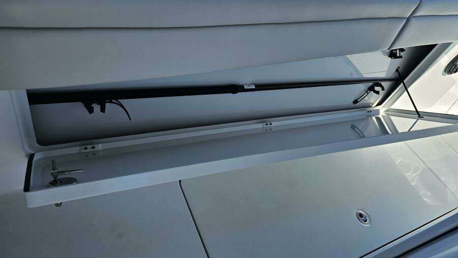 2025 Costa Custom 34SV