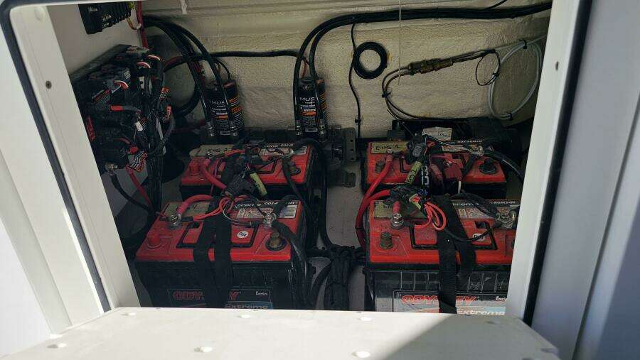 2025 Costa Custom 34SV