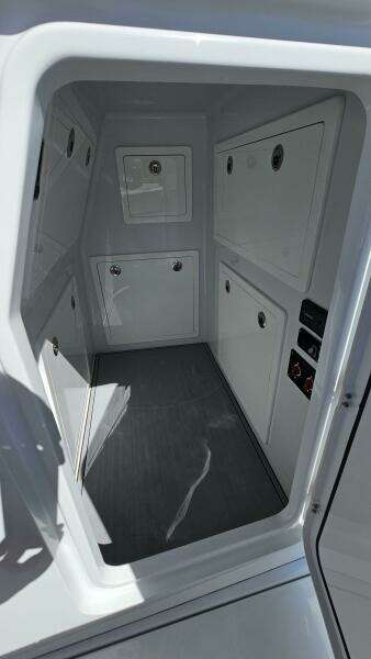 2025 Costa Custom 34SV