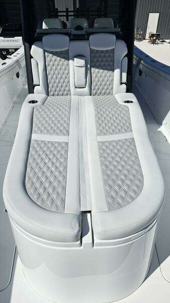 2025 Costa Custom 34SV