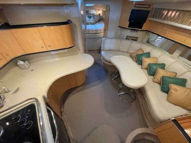1998 Sea Ray 370 Sundancer