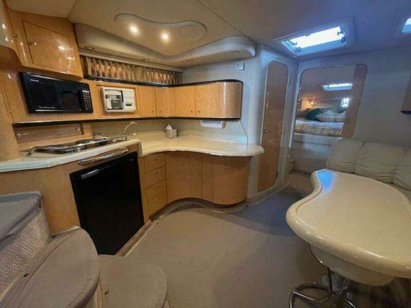 1998 Sea Ray 370 Sundancer