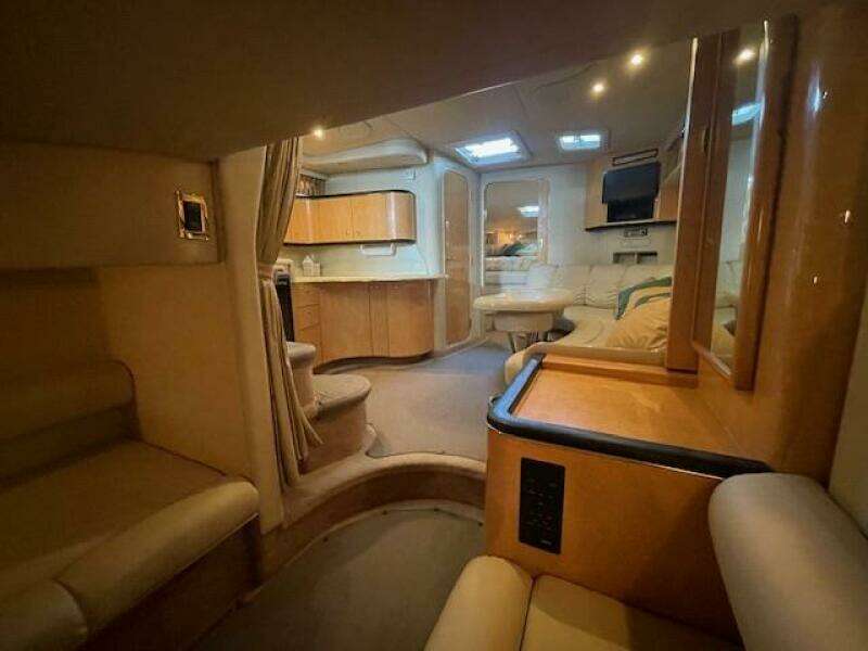 1998 Sea Ray 370 Sundancer