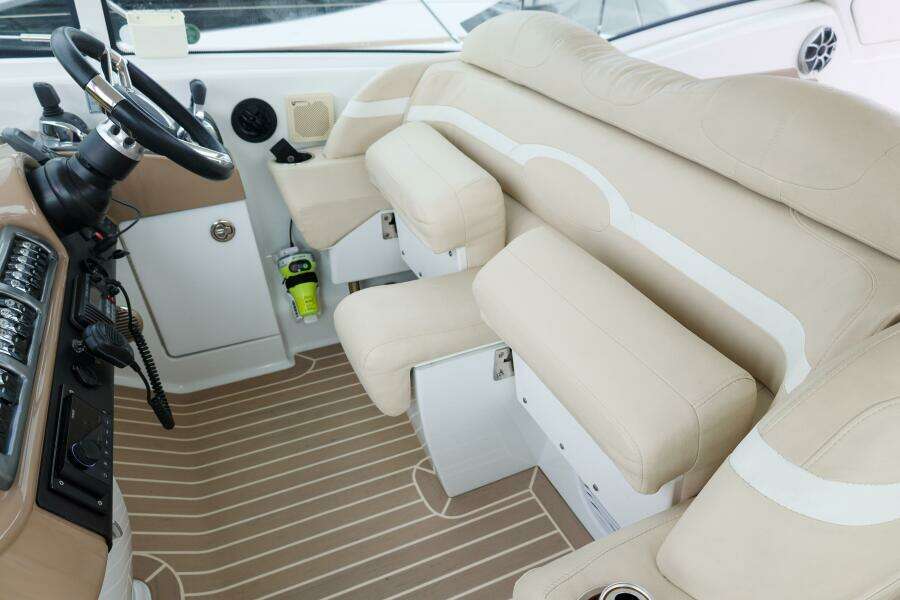 2013 Formula 45 Yacht