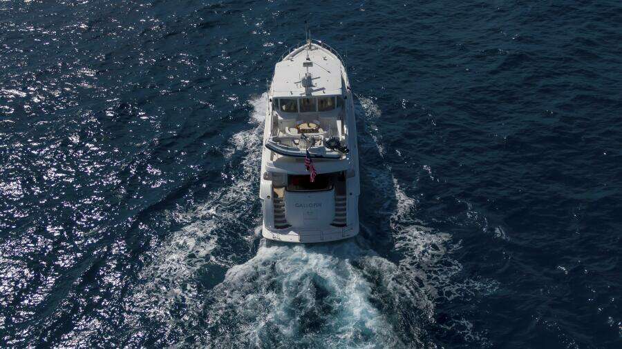Hatteras 80 Gallopin- Stern View