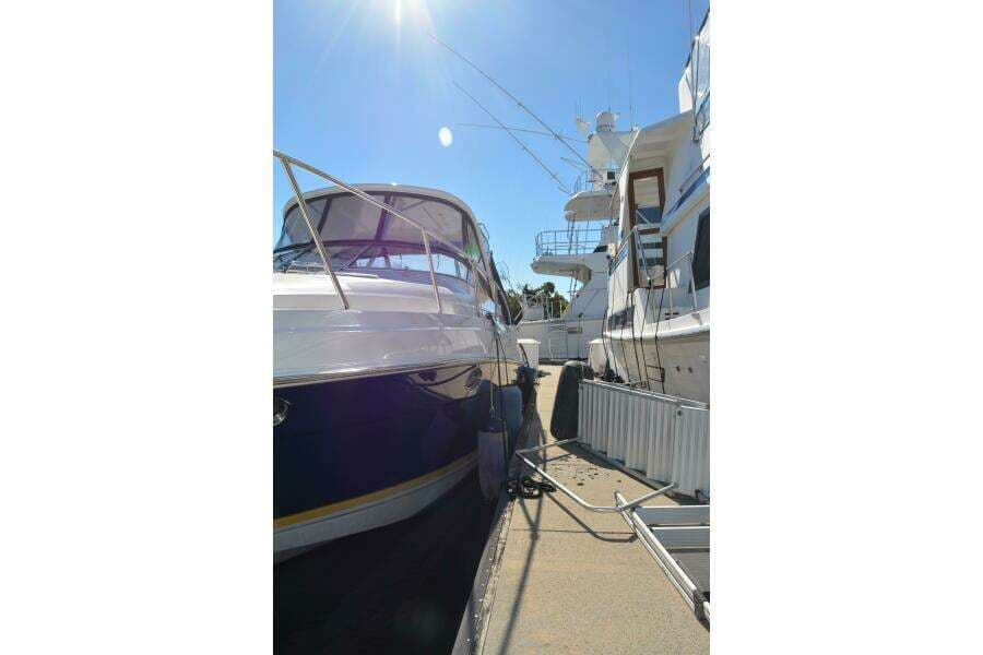 2007 Regal 3760 Sportyacht