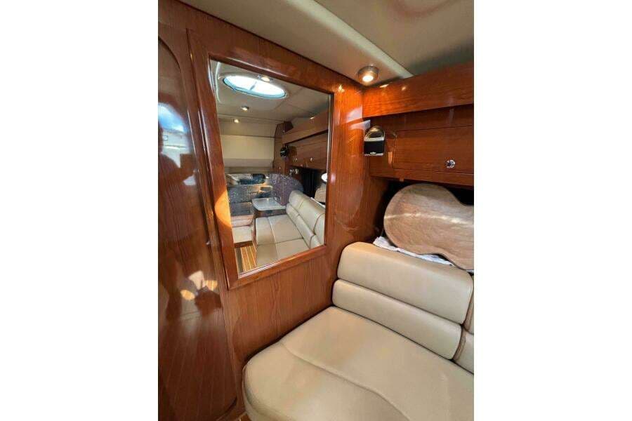 2007 Regal 3760 Sportyacht