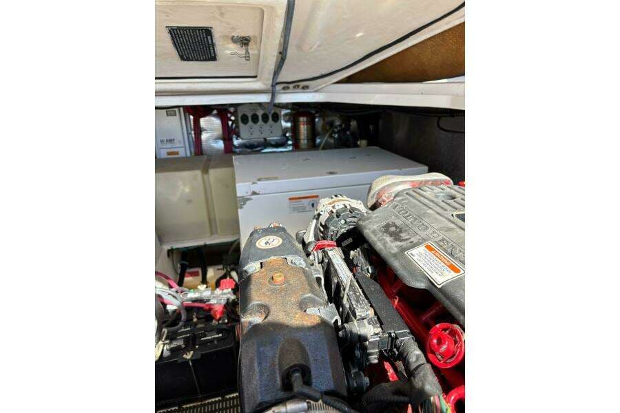 2007 Regal 3760 Sportyacht