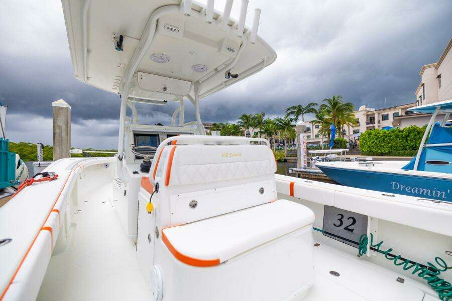 Yellowfin 32 Offshore - STILL DREAMIN - Cockpit