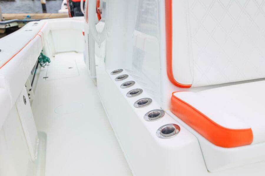 Yellowfin 32 Offshore - STILL DREAMIN - Center Console Rod Holders