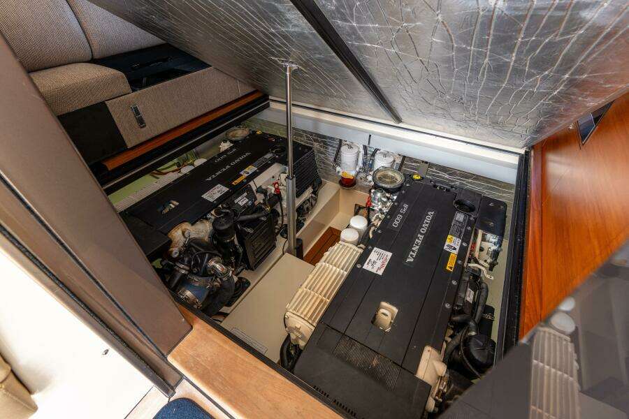 2016 Palm Beach Motor Yachts PB50