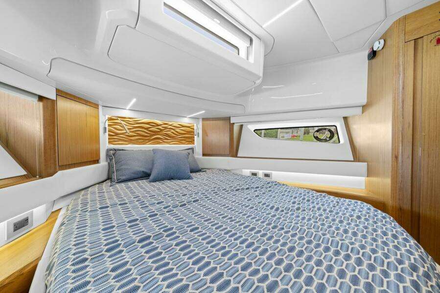 2023 Tiara Yachts EX 60