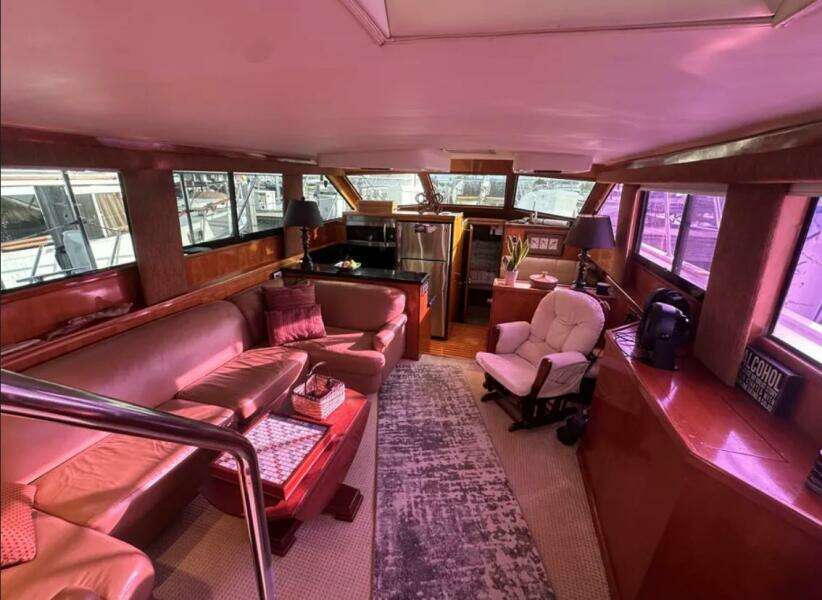 1994 Hatteras 48 Cockpit Motor Yacht