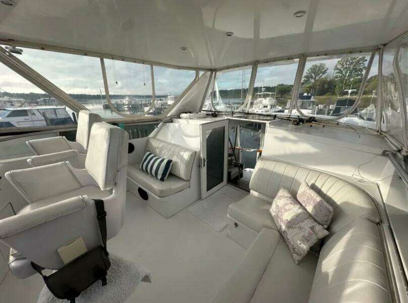 1994 Hatteras 48 Cockpit Motor Yacht