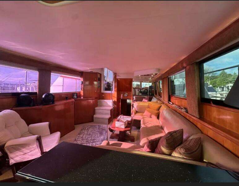 1994 Hatteras 48 Cockpit Motor Yacht