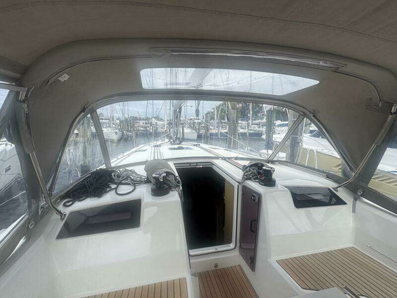 2022 Beneteau Oceanis 40.1