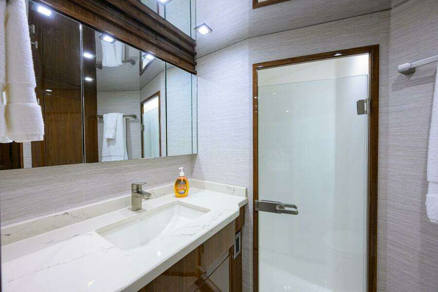 Viking 72 - Corintios - Interior Head