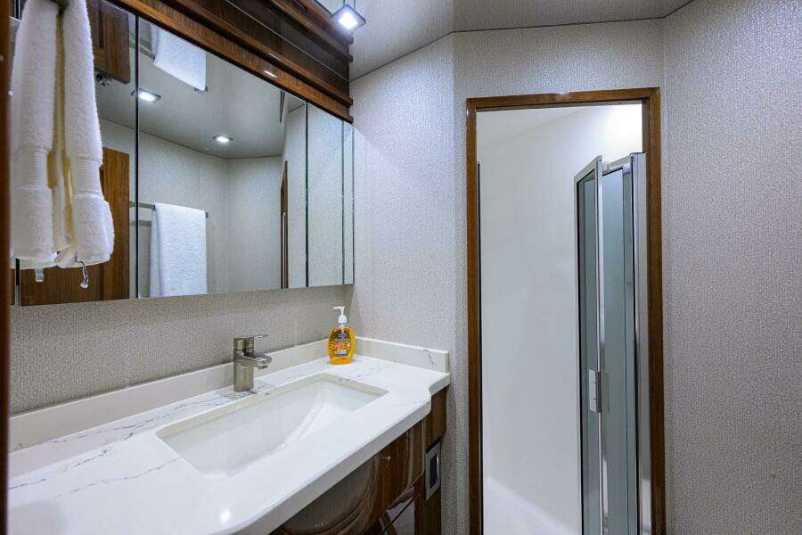 Viking 72 - Corintios - Interior Head