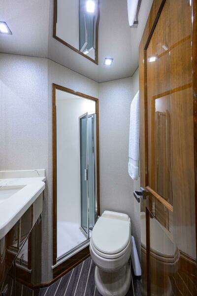 Viking 72 - Corintios - Interior Head