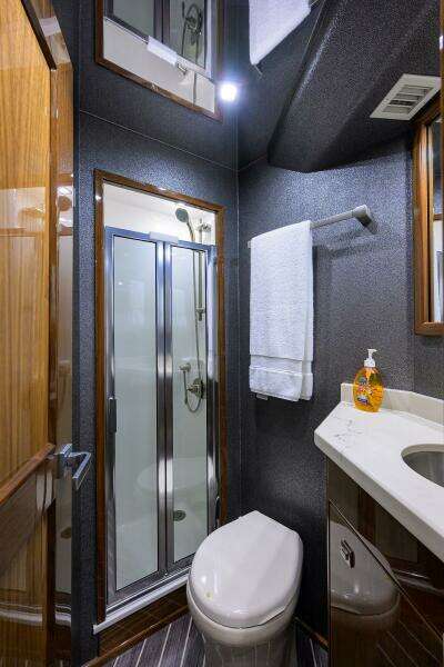 Viking 72 - Corintios - Interior Head