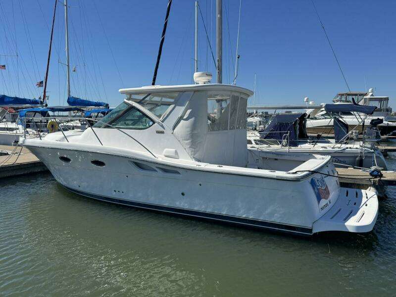 2005 Tiara Yachts 3200 Open
