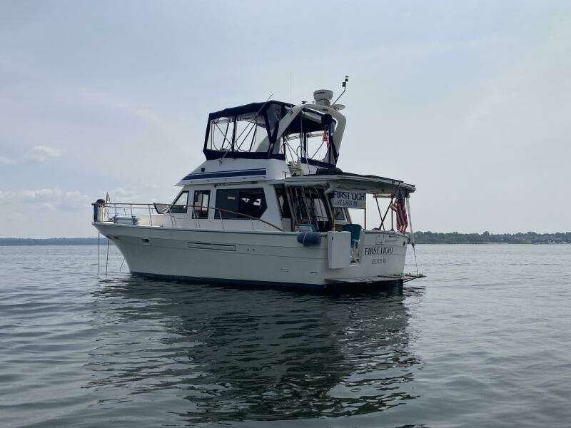 40' Kha Shing port aft profile1