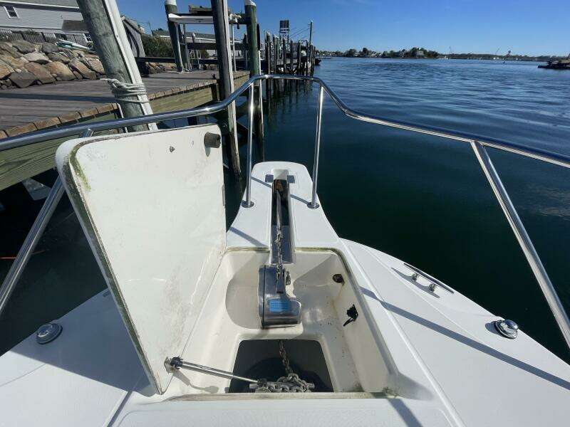 2001 Boston Whaler 285 Conquest