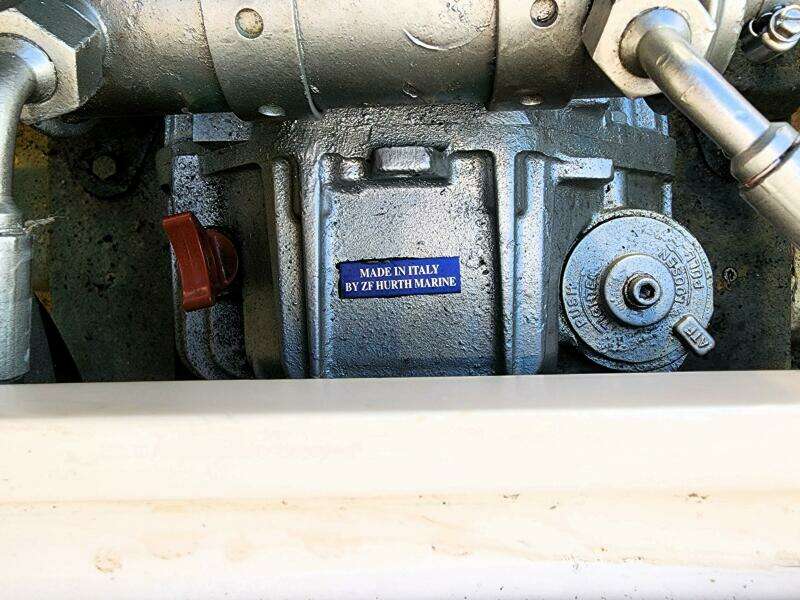 2007 Custom Flanders Bay 27