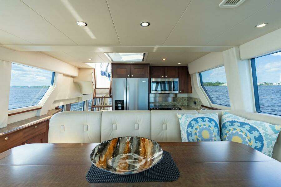 2009 Pacific Mariner 65 Motor Yacht