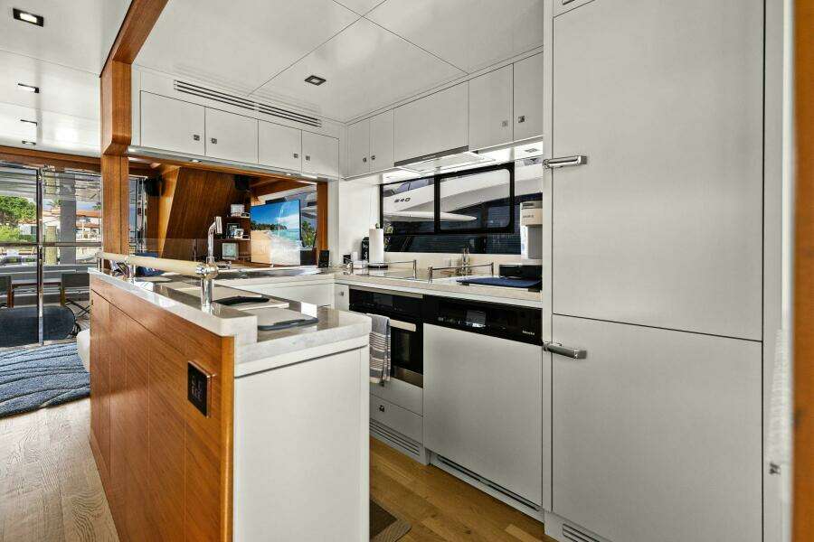 2021 Sirena 64- DESTIN-E- Galley