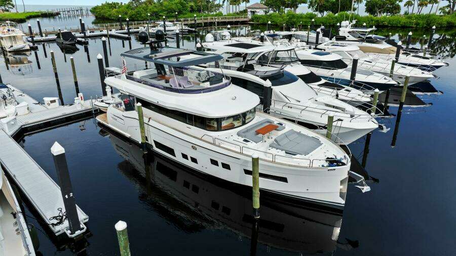 2021 Sirena 64- DESTIN-E- Profile