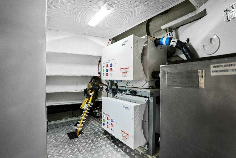 2021 Sirena 64- DESTIN-E- Engine Room