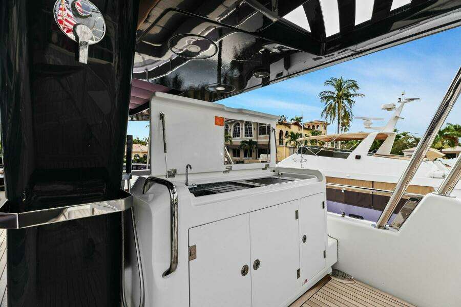 2021 Sirena 64- DESTIN-E- Flybridge