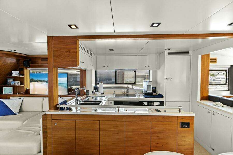 2021 Sirena 64- DESTIN-E- Galley 