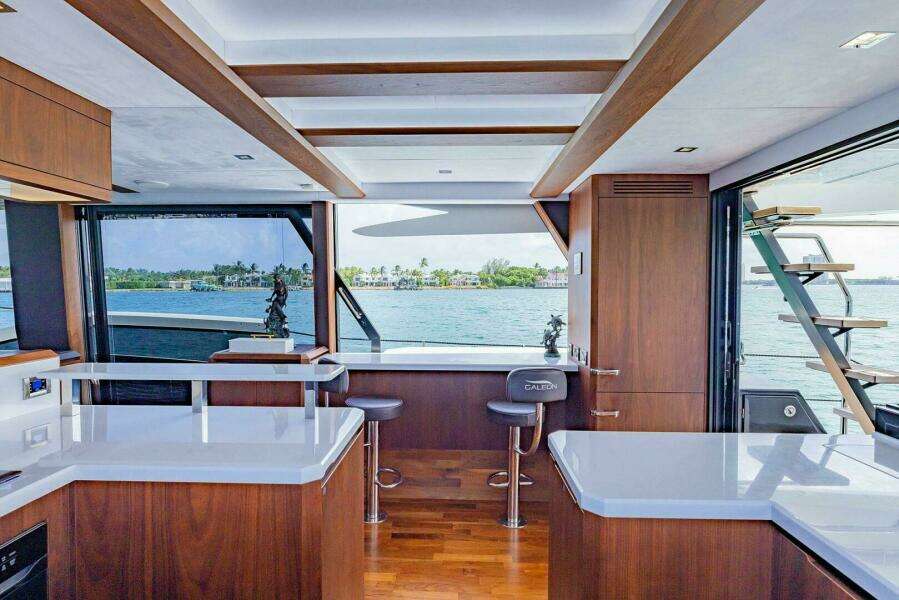2019 Galeon 640 FLY