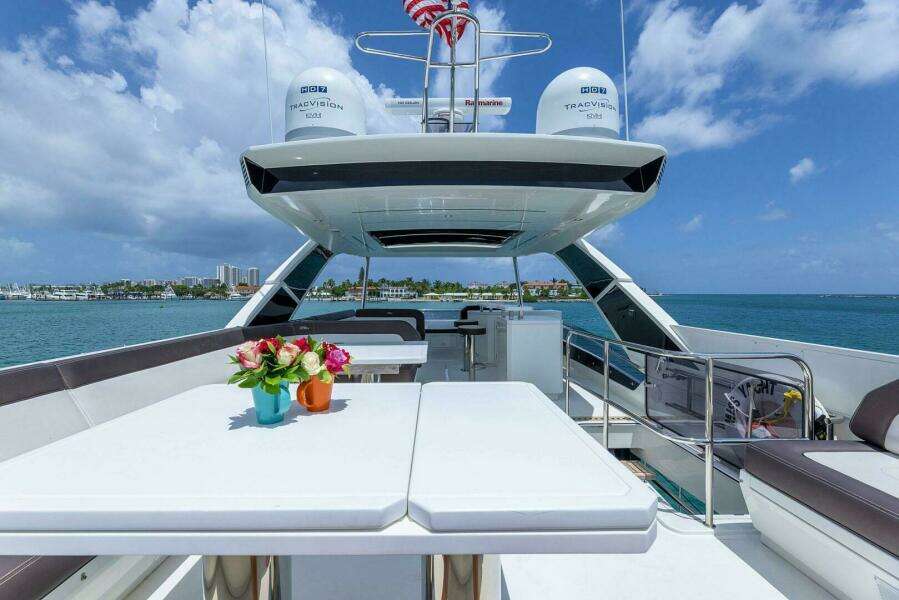 2019 Galeon 640 FLY