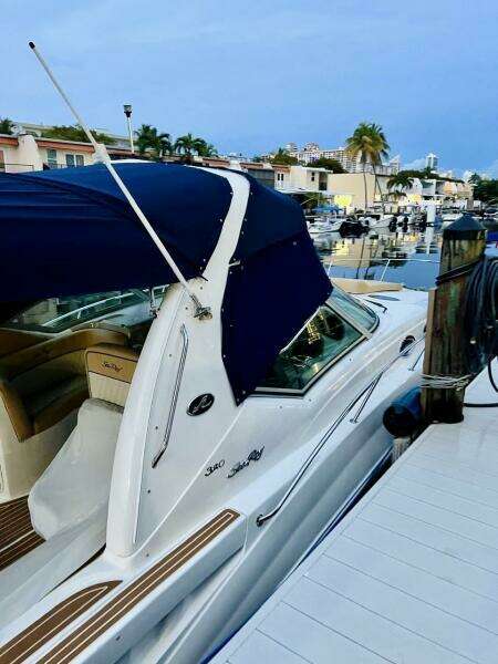 2004 Sea Ray 320 Sundancer